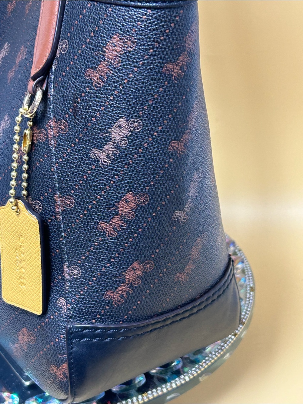 Coach Horse and Carriage Coated Canvas Tote w/Yellow Tag Approx. 14 x 9 x 4. - Picture 5 of 17